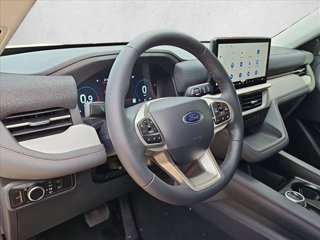 New 2026 Ford Explorer Active RWD image 3
