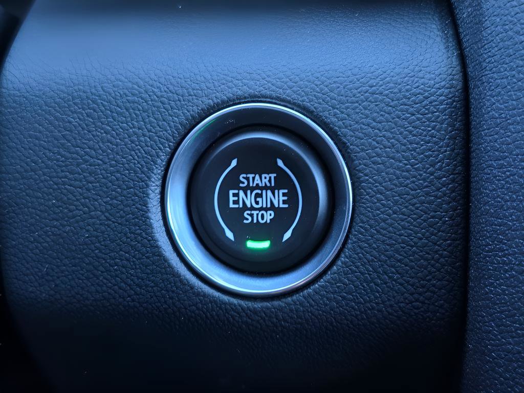 Used 2025 GMC Acadia Denali w/ Super Cruise Package image 30