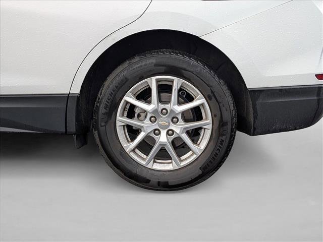 Used 2023 Chevrolet Equinox LT w/ Driver Convenience Package image 14