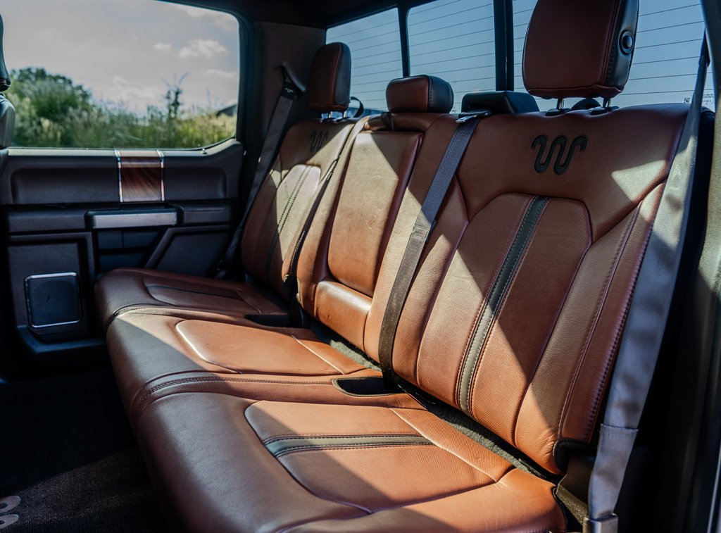 Used 2018 Ford F150 King Ranch w/ Equipment Group 601A Luxury AWD/4WD image 29
