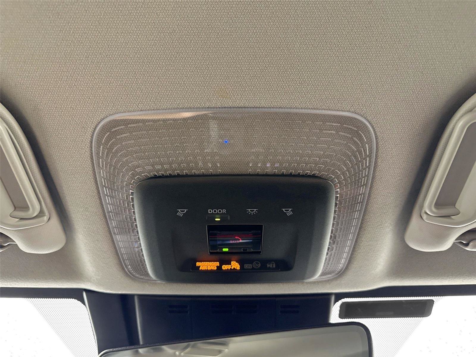Certified 2025 Toyota Prius Plug-In Hybrid FWD image 6