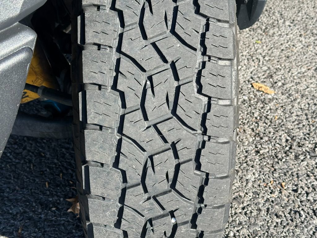 Used 2024 GMC Sierra 1500 AT4X image 18