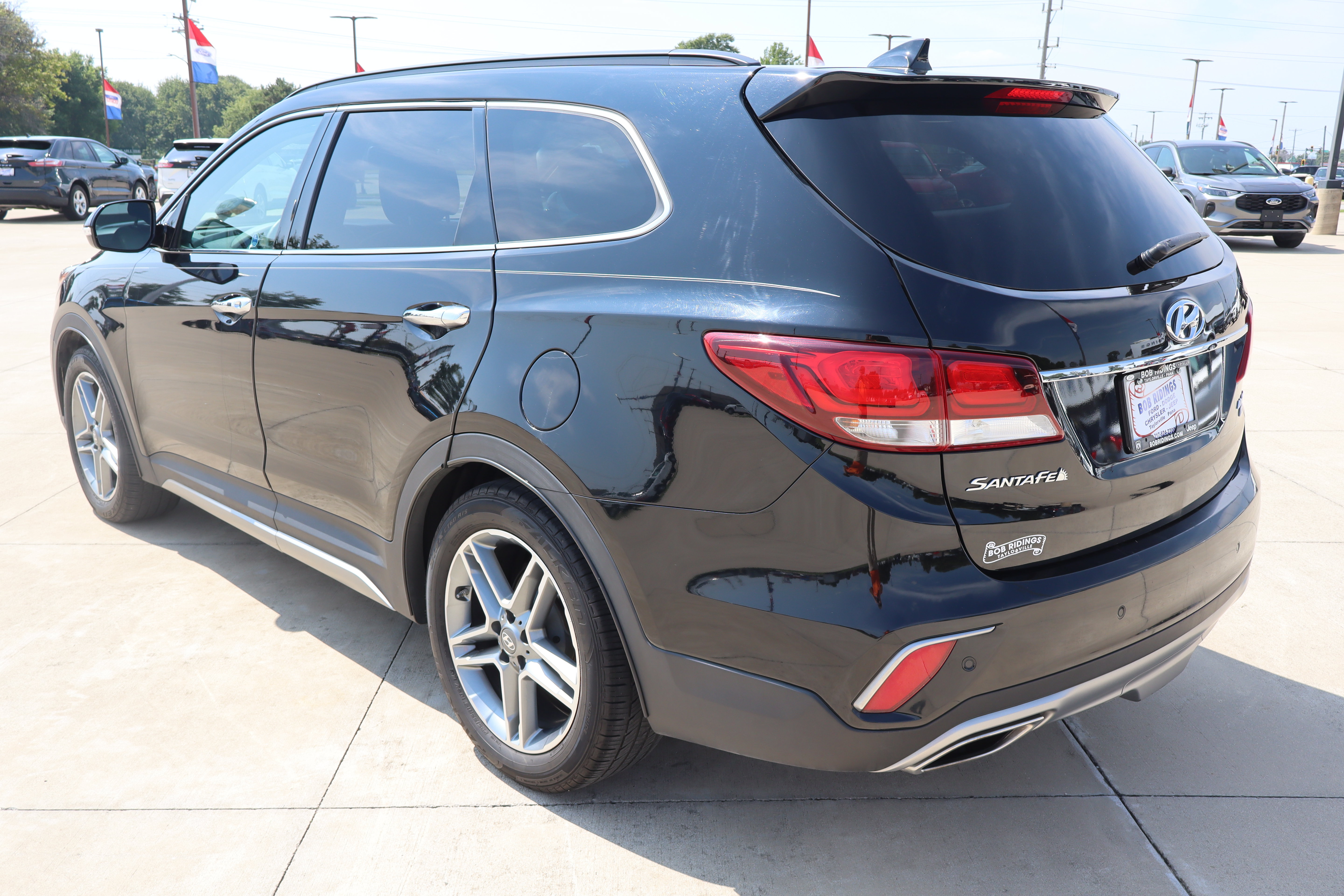 Used 2018 Hyundai Santa Fe Limited FWD image 7
