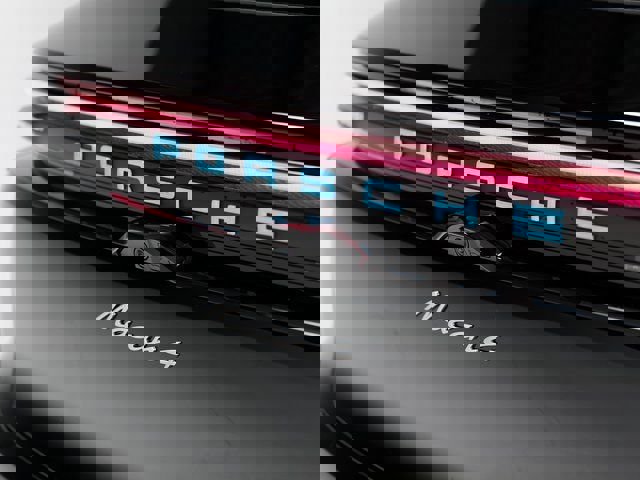 New 2025 Porsche Macan 4 Electric image 29