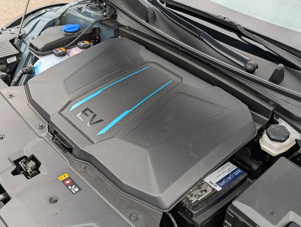 Used 2024 Hyundai Ioniq 5 SEL RWD image 37