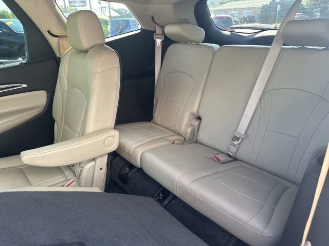 Used 2020 Buick Enclave Premium w/ Sun and Sites Package image 20