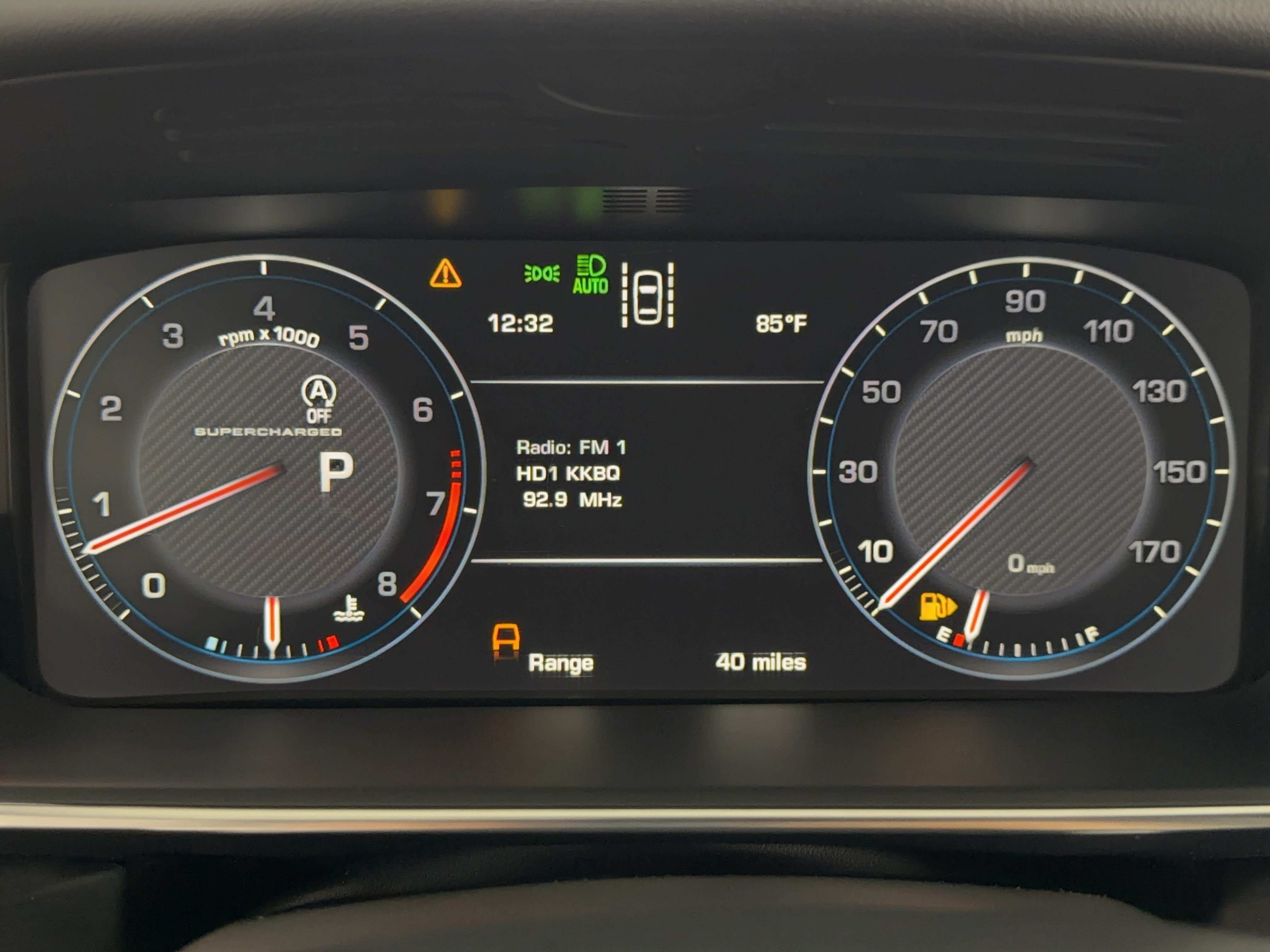 Used 2015 Land Rover Range Rover Supercharged AWD/4WD image 23