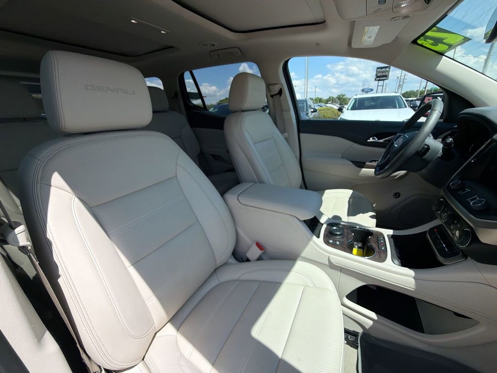 Used 2023 GMC Acadia Denali w/ Denali Ultimate Package image 13