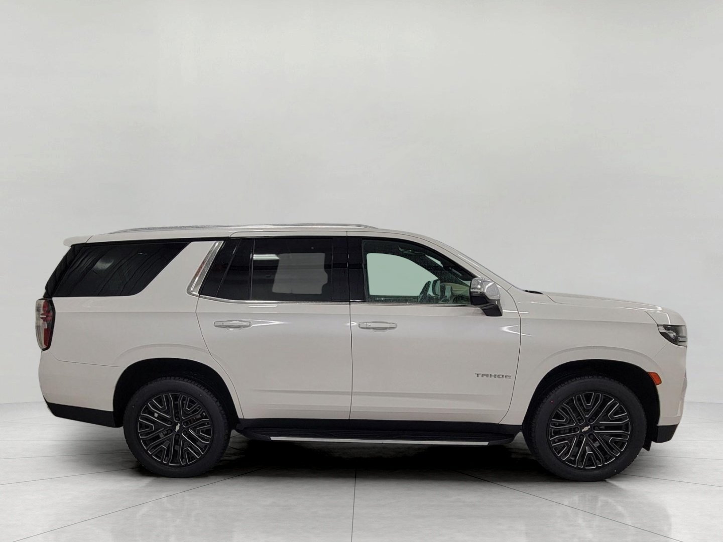 Used 2021 Chevrolet Tahoe Premier AWD/4WD image 11
