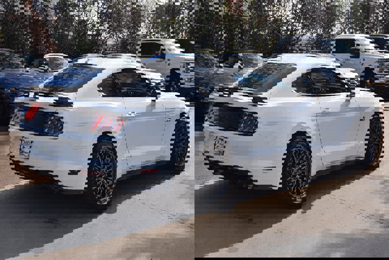 Used 2022 Ford Mustang GT Premium w/ Equipment Group 401A image 7