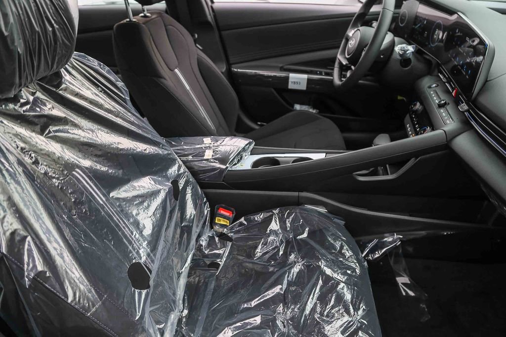 Certified 2026 Hyundai Elantra Sport FWD image 16