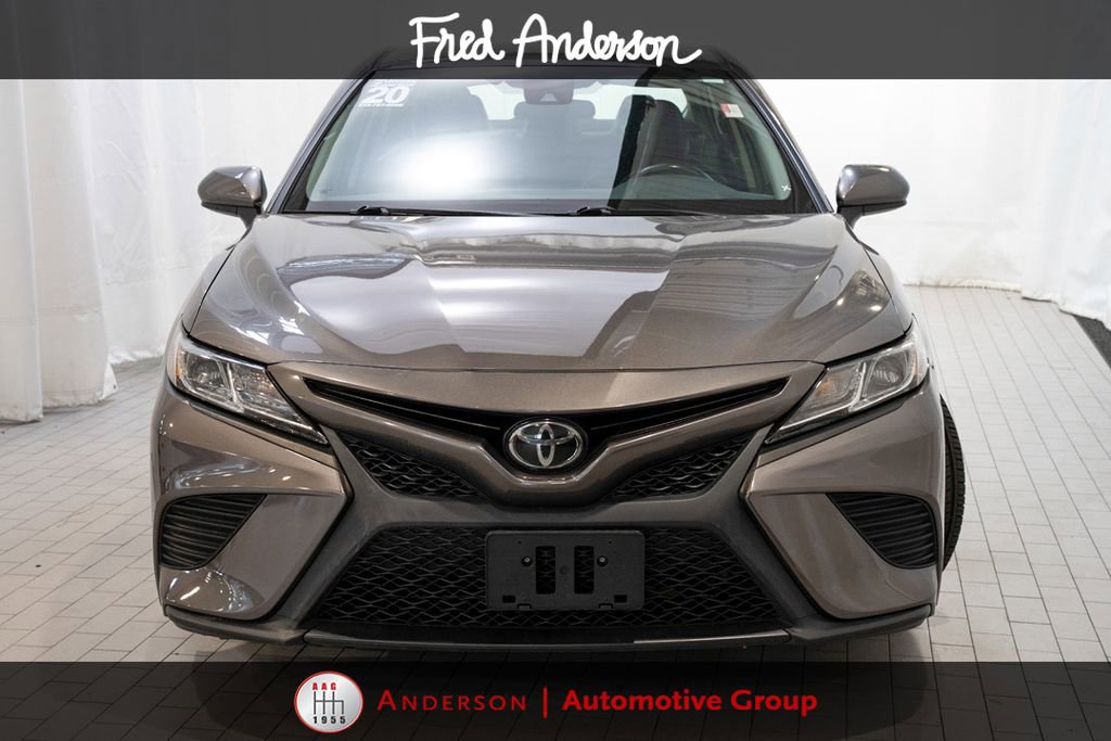 Used 2020 Toyota Camry SE AWD/4WD image 2