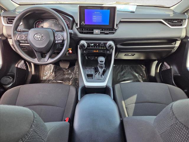 Used 2024 Toyota RAV4 LE image 17