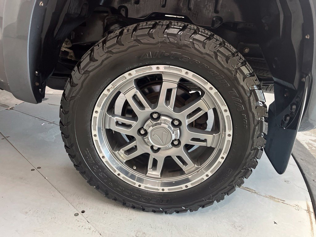 Used 2018 Toyota Tundra SR5 w/ SR5 Upgrade Package AWD/4WD image 15