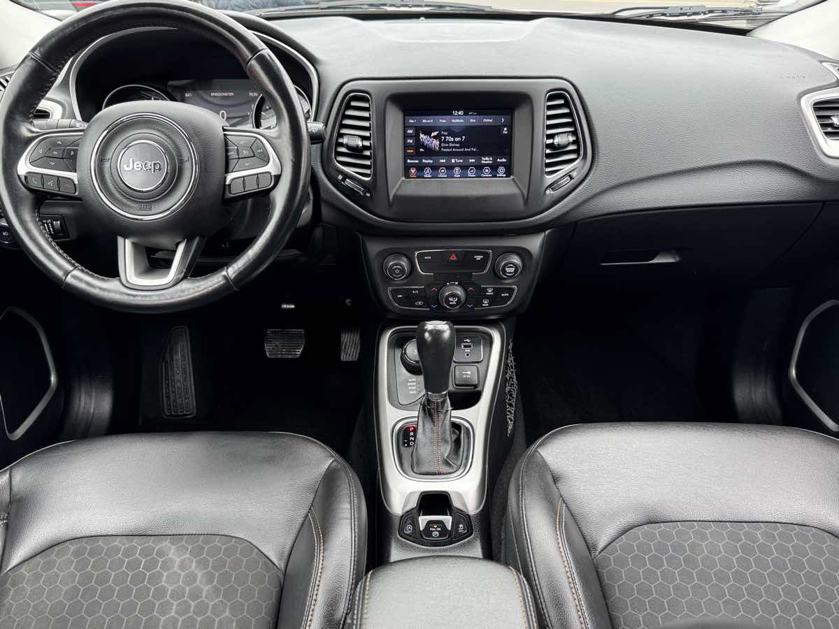 Used 2018 Jeep Compass Latitude w/ Popular Equipment Group AWD/4WD image 22