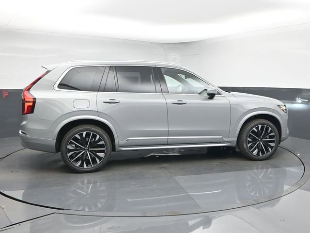 New 2026 Volvo XC90 B6 Plus w/ Protection Package Premier image 8