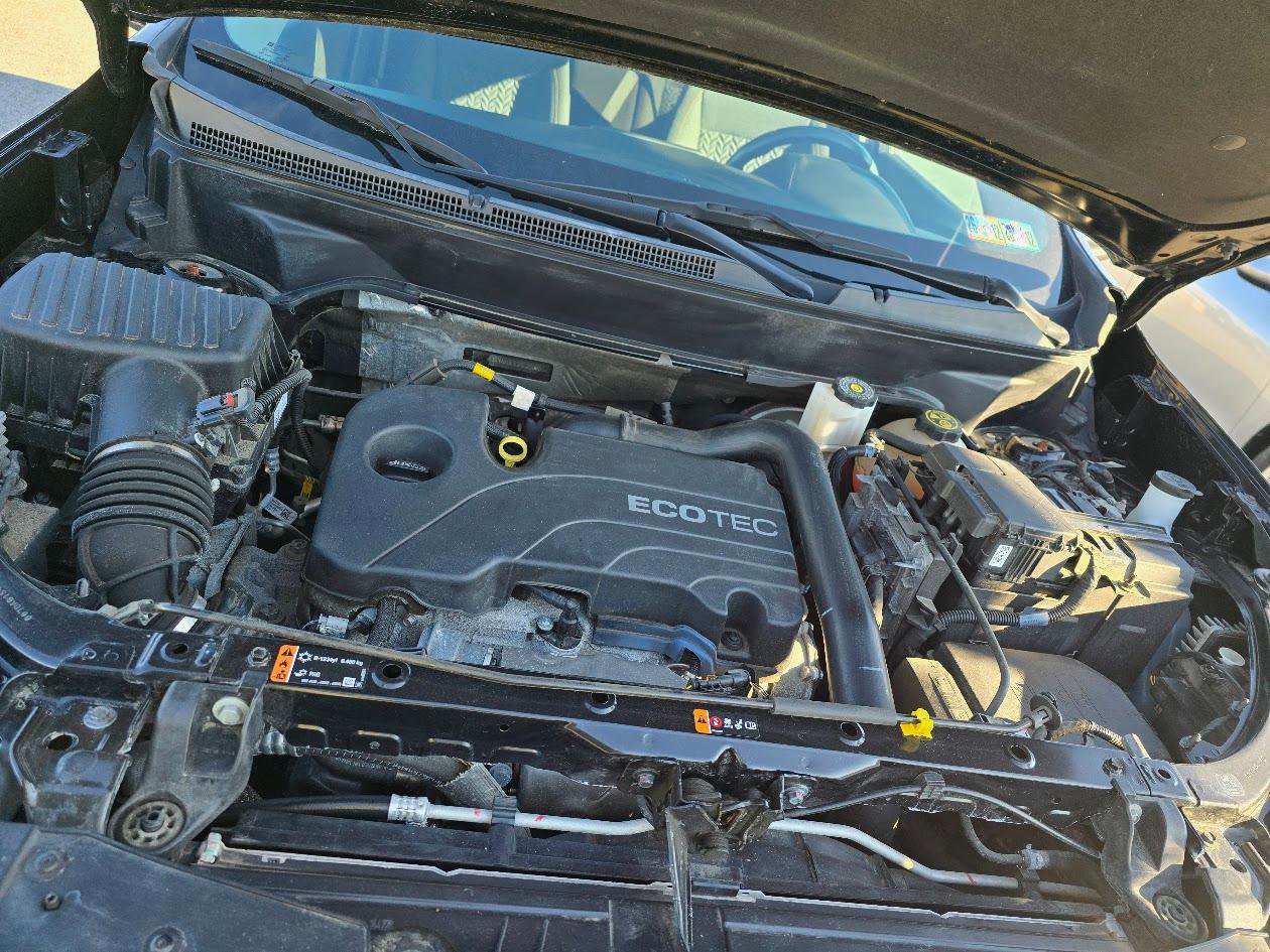 Used 2022 Chevrolet Equinox LT image 2