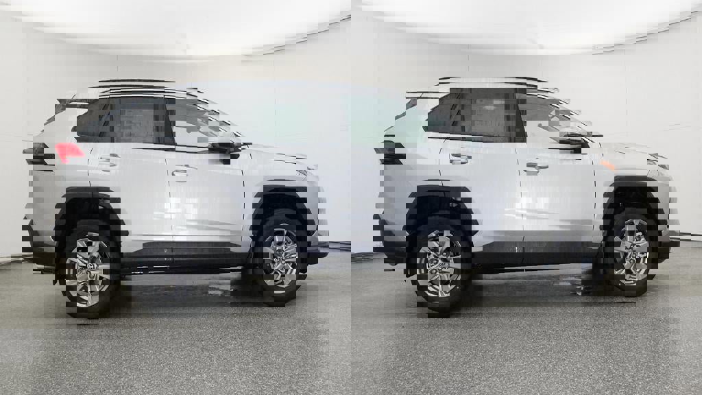 New 2025 Toyota RAV4 XLE image 27