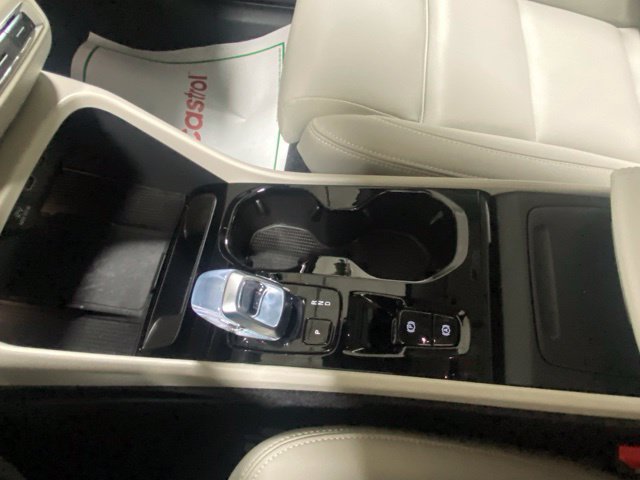 Used 2026 Volvo XC40 B5 Ultra AWD/4WD image 25