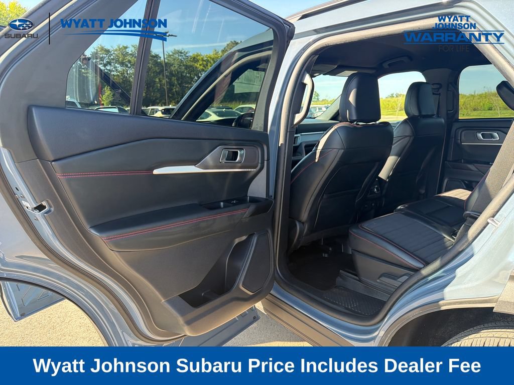 Used 2025 Ford Explorer ST-Line w/ Premium Package AWD/4WD image 28