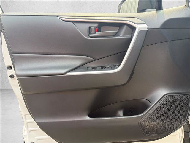 Used 2021 Toyota RAV4 SE w/ Weather & Moonroof Package AWD/4WD image 13