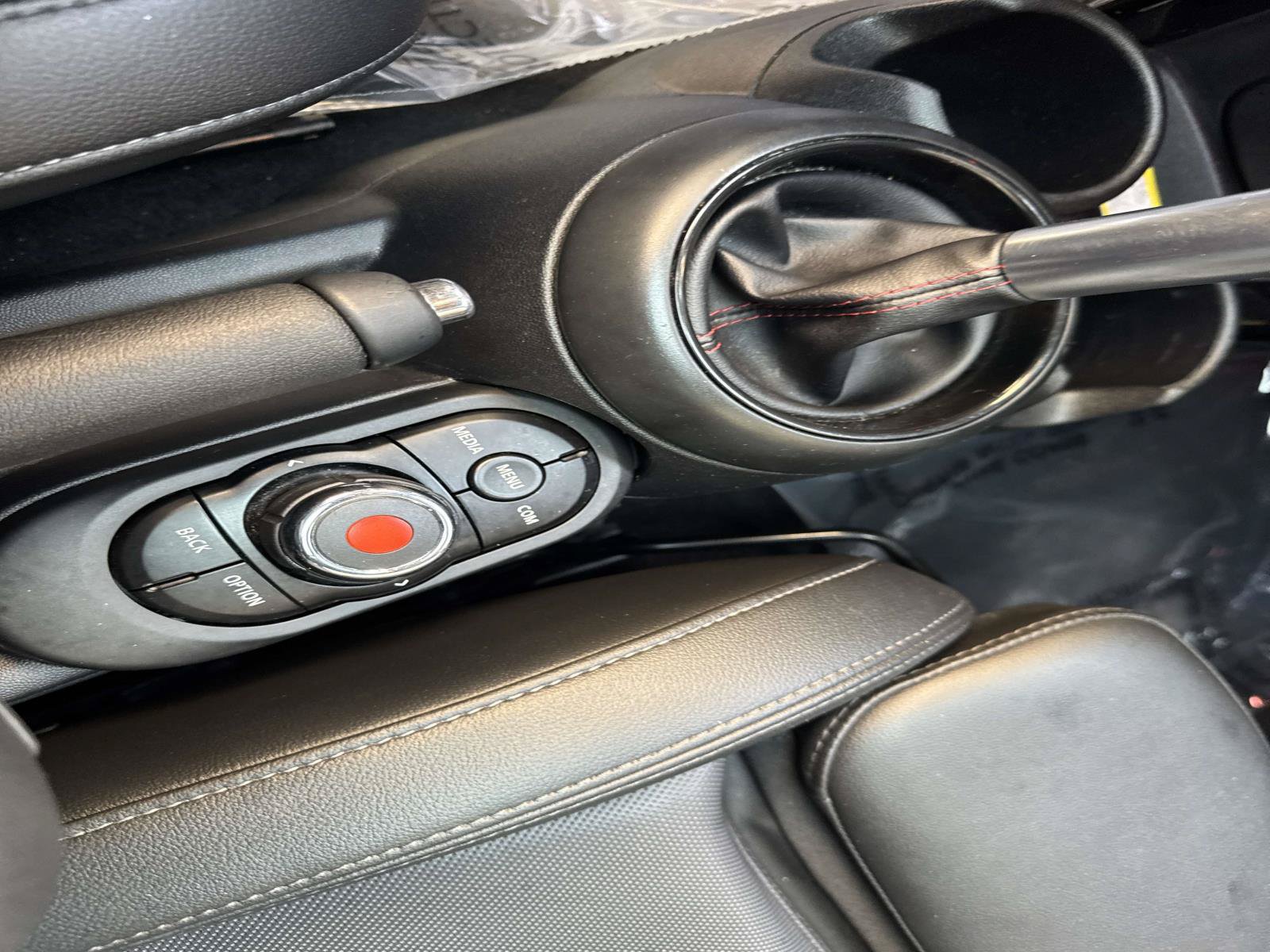 Used 2019 MINI Cooper S w/ Signature Upholstery Package FWD image 19