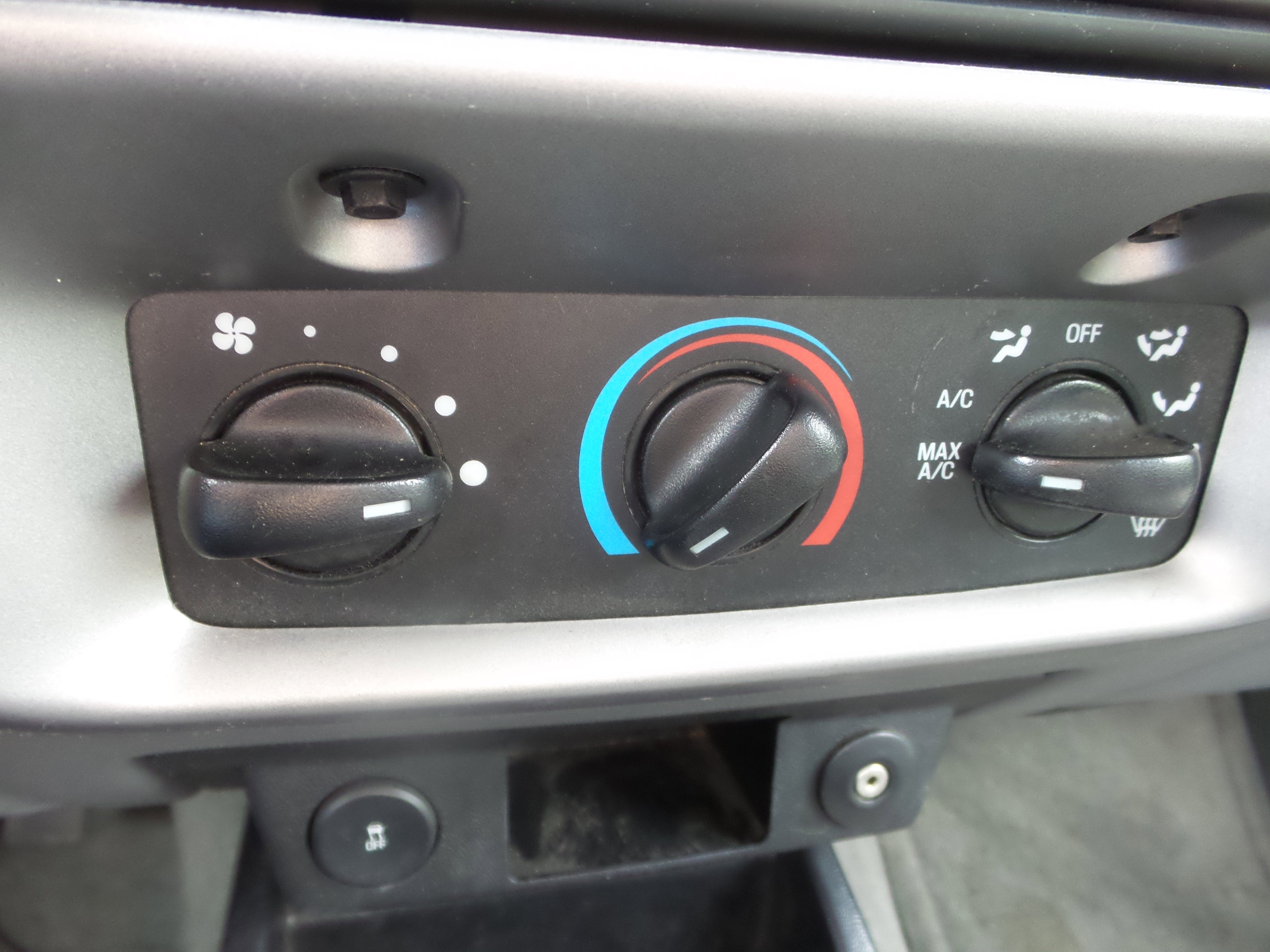 Used 2011 Ford Ranger XLT image 33