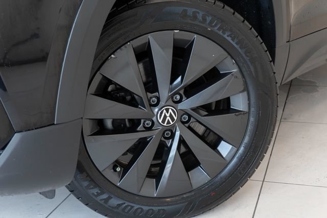 Used 2022 Volkswagen Taos S w/ IQ Drive S Package AWD/4WD image 2