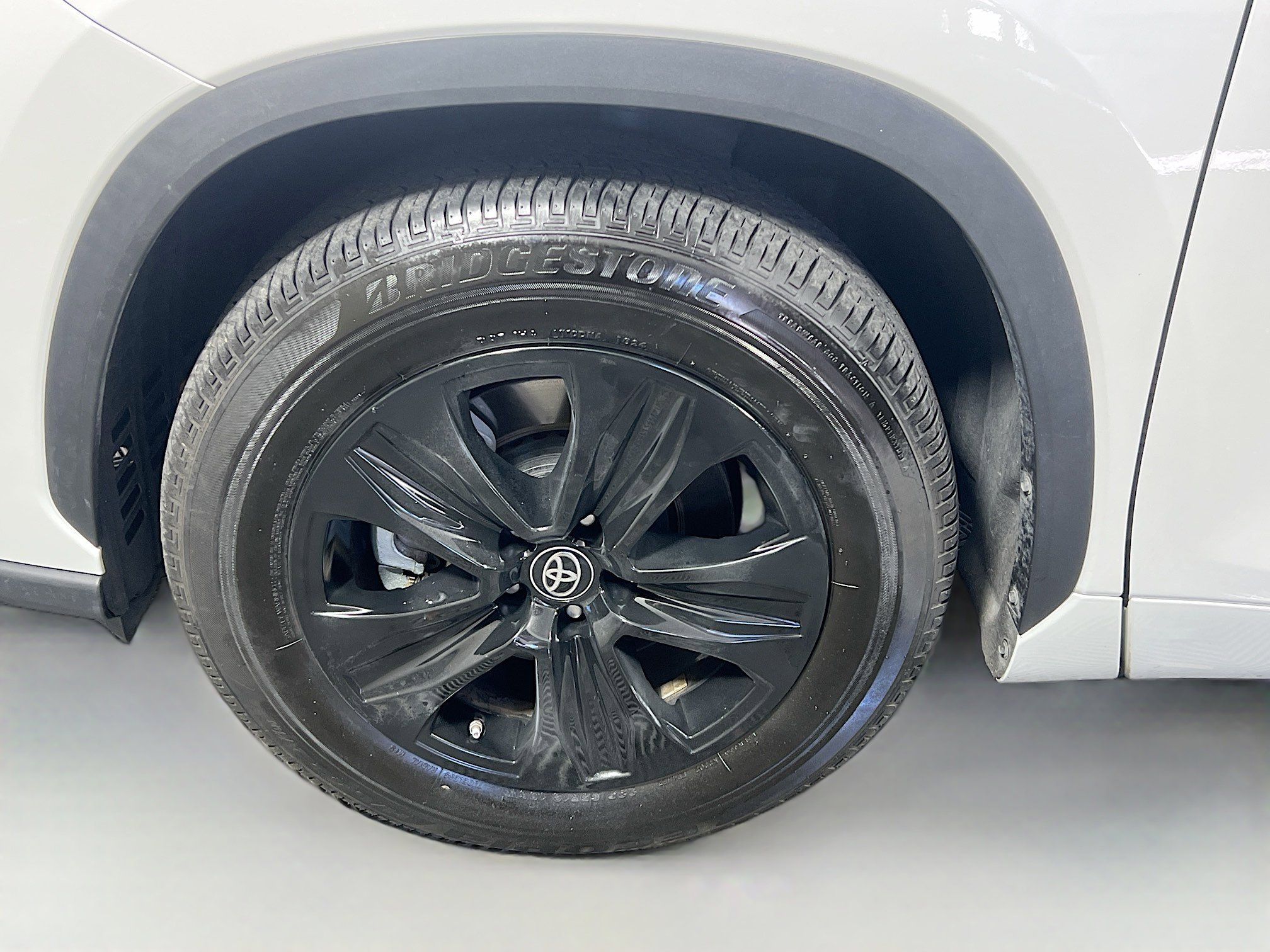 Used 2024 Toyota Highlander XLE image 13