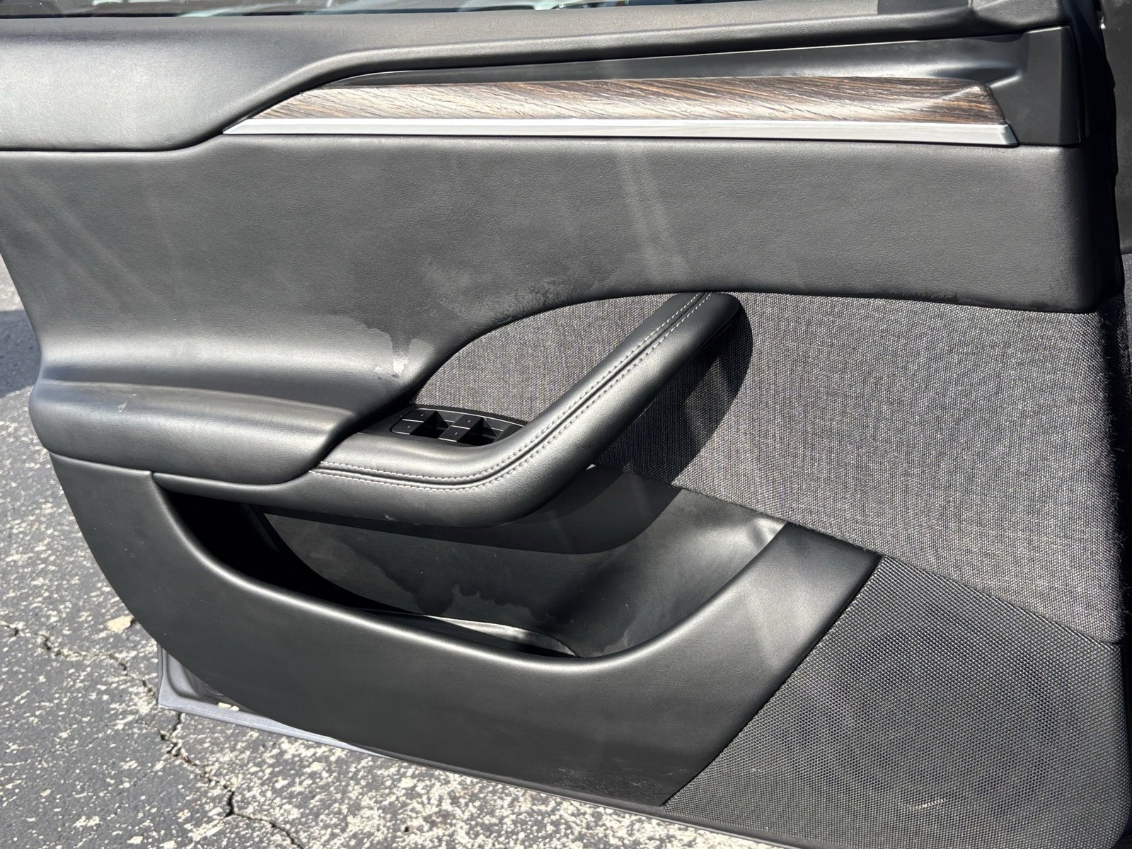 Used 2021 Tesla Model S Plaid image 16