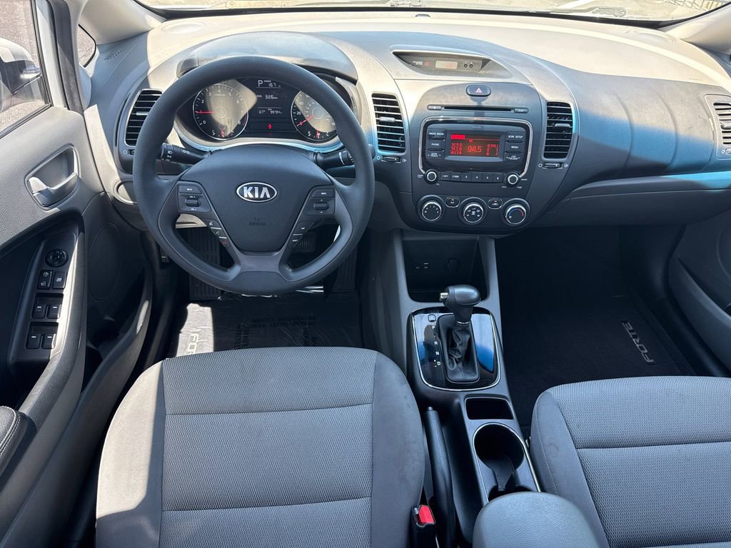 Used 2017 Kia Forte LX image 23