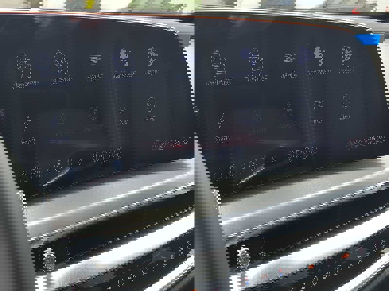 New 2026 Cadillac Lyriq V image 18