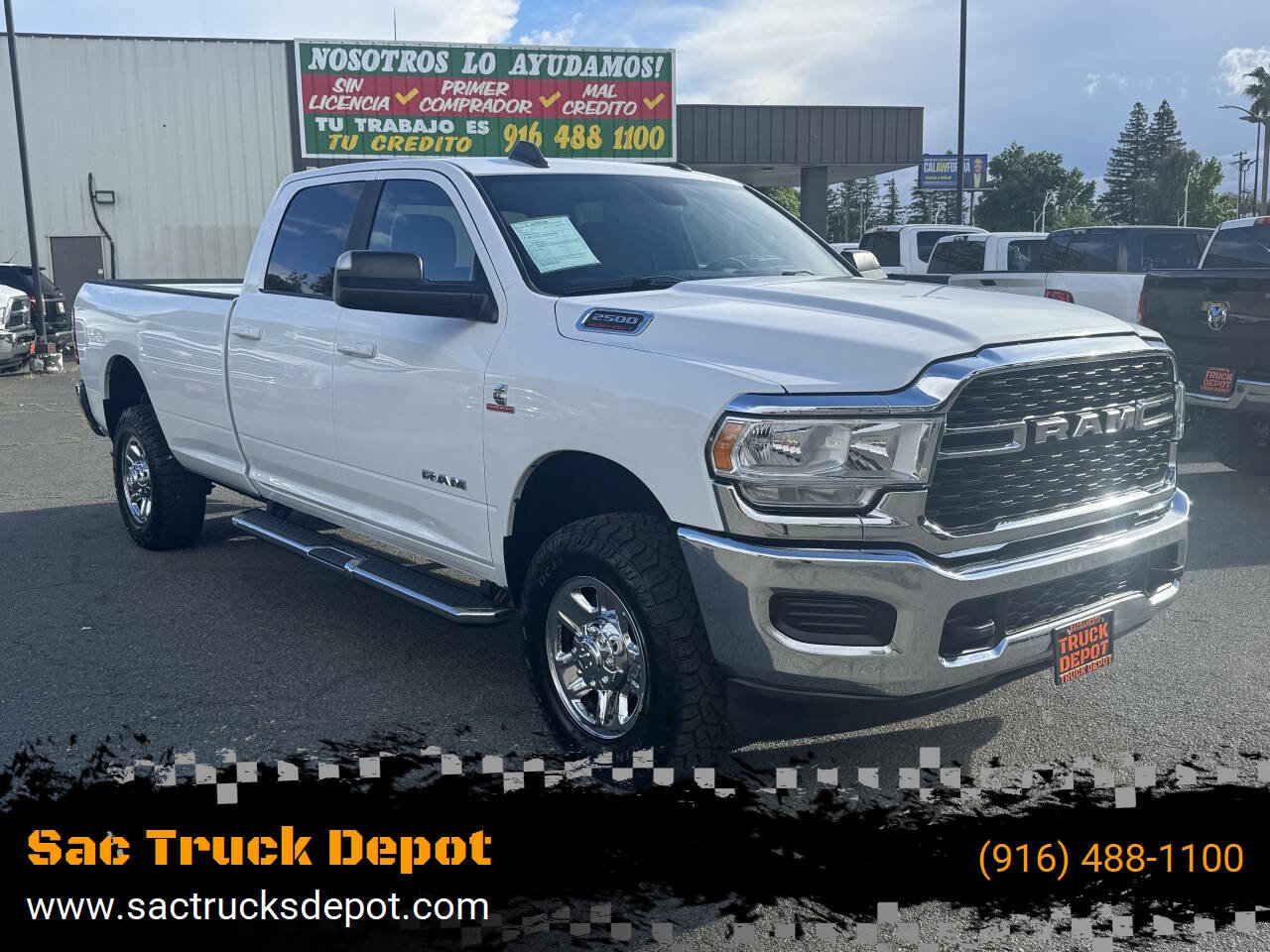 Used 2022 RAM 2500 Big Horn image 1