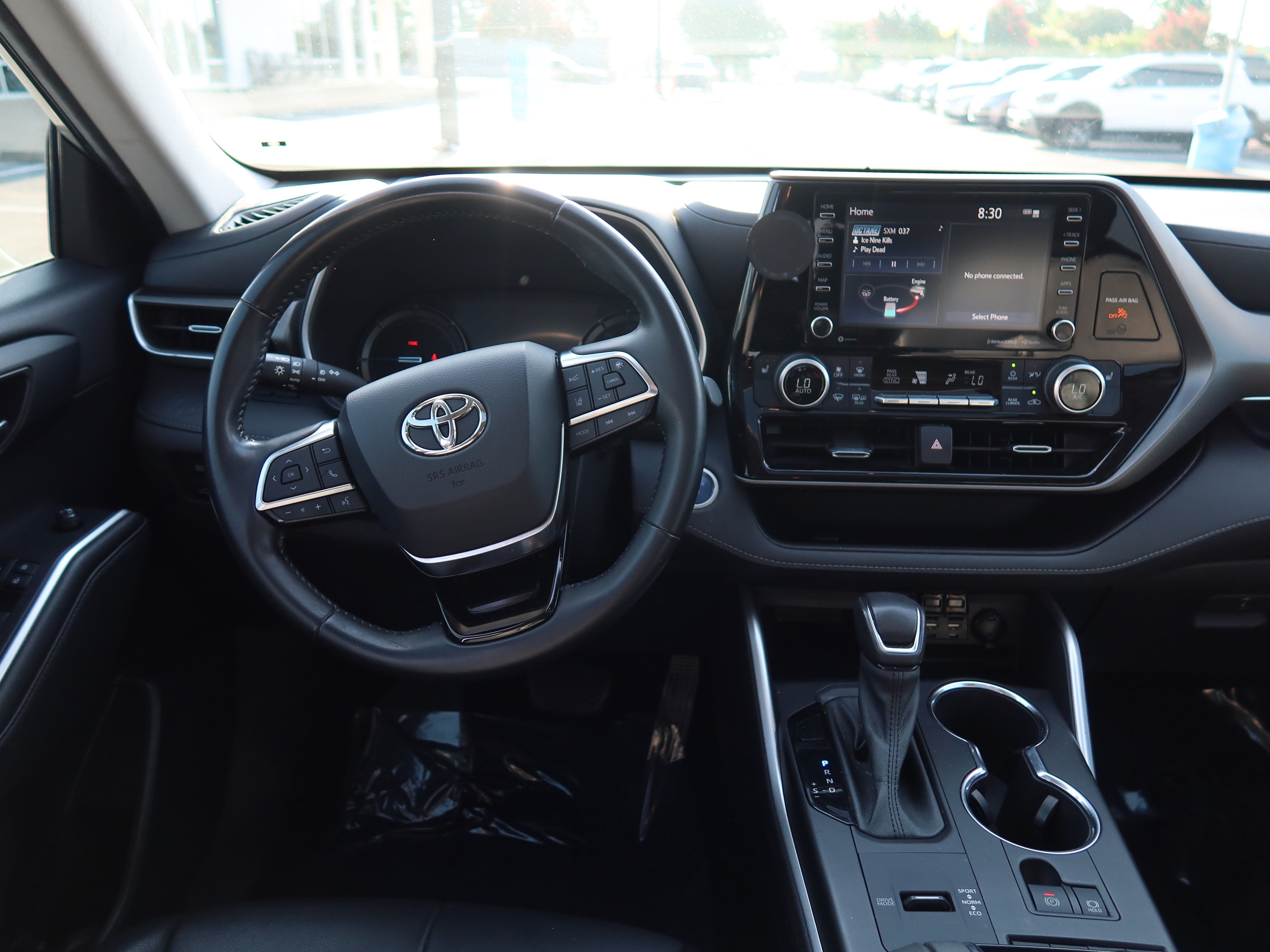 Used 2021 Toyota Highlander XLE FWD image 15