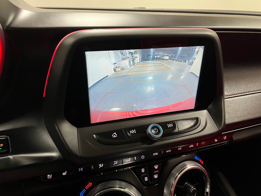 Used 2018 Chevrolet Camaro SS image 7