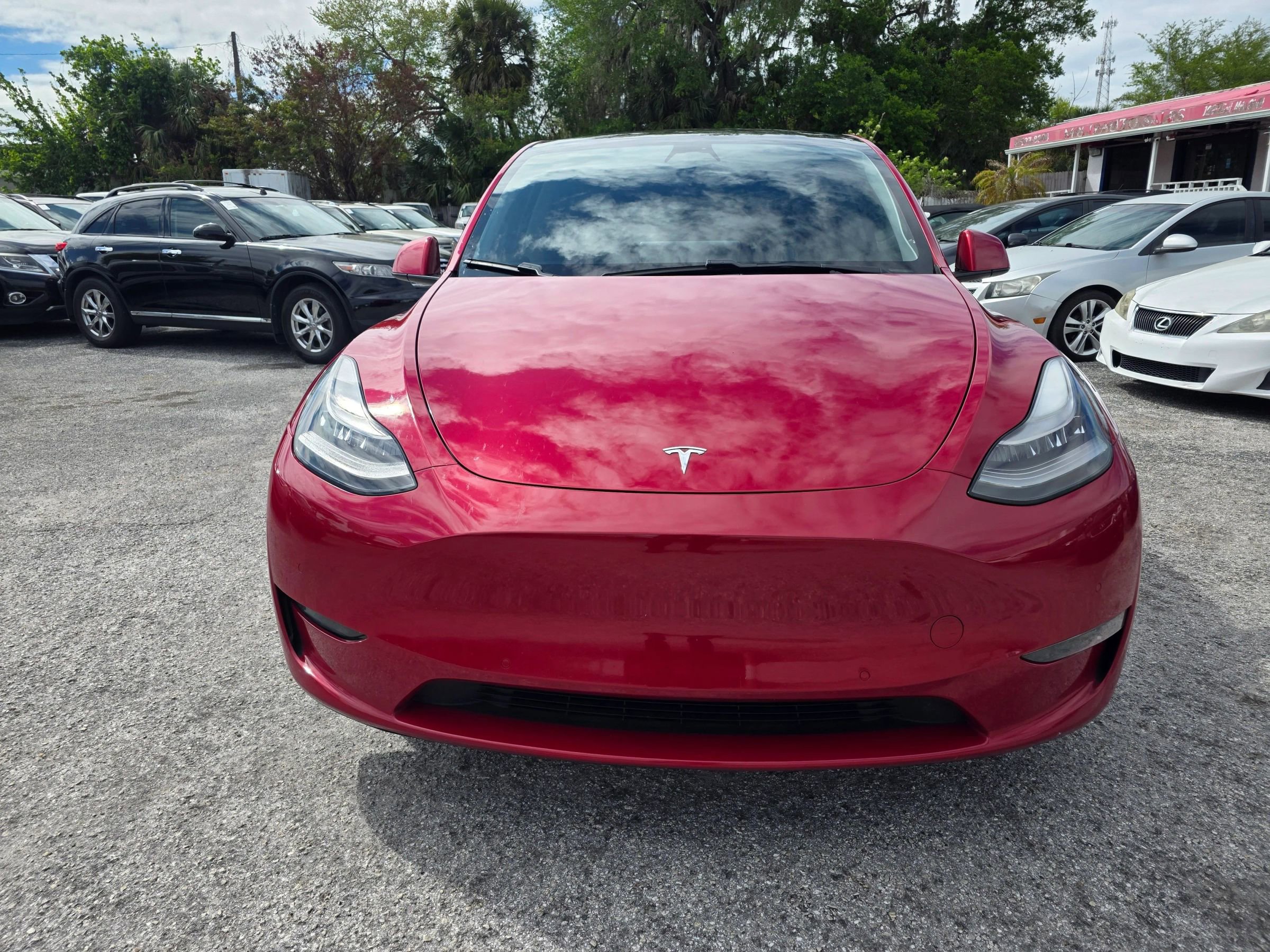 Used 2020 Tesla Model Y Long Range image 2
