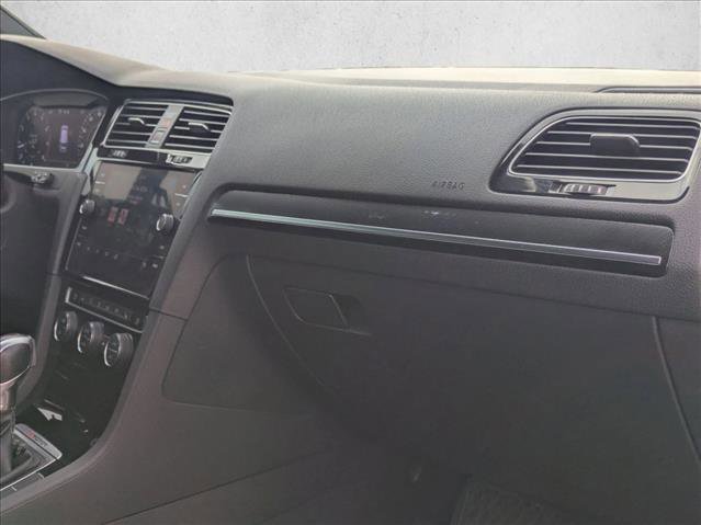 Used 2018 Volkswagen Golf 4-Door image 19