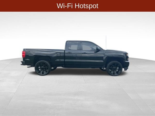 Used 2018 Chevrolet Silverado 1500 Custom w/ Custom Value Package image 8