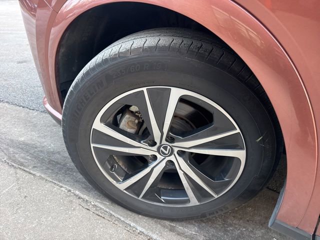 Used 2023 Lexus RX 350 Premium Plus w/ Accessory Package (Z1) image 11