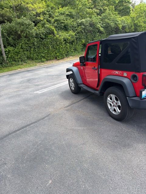 Used 2015 Jeep Wrangler Sport w/ Quick Order Package 24S AWD/4WD image 3