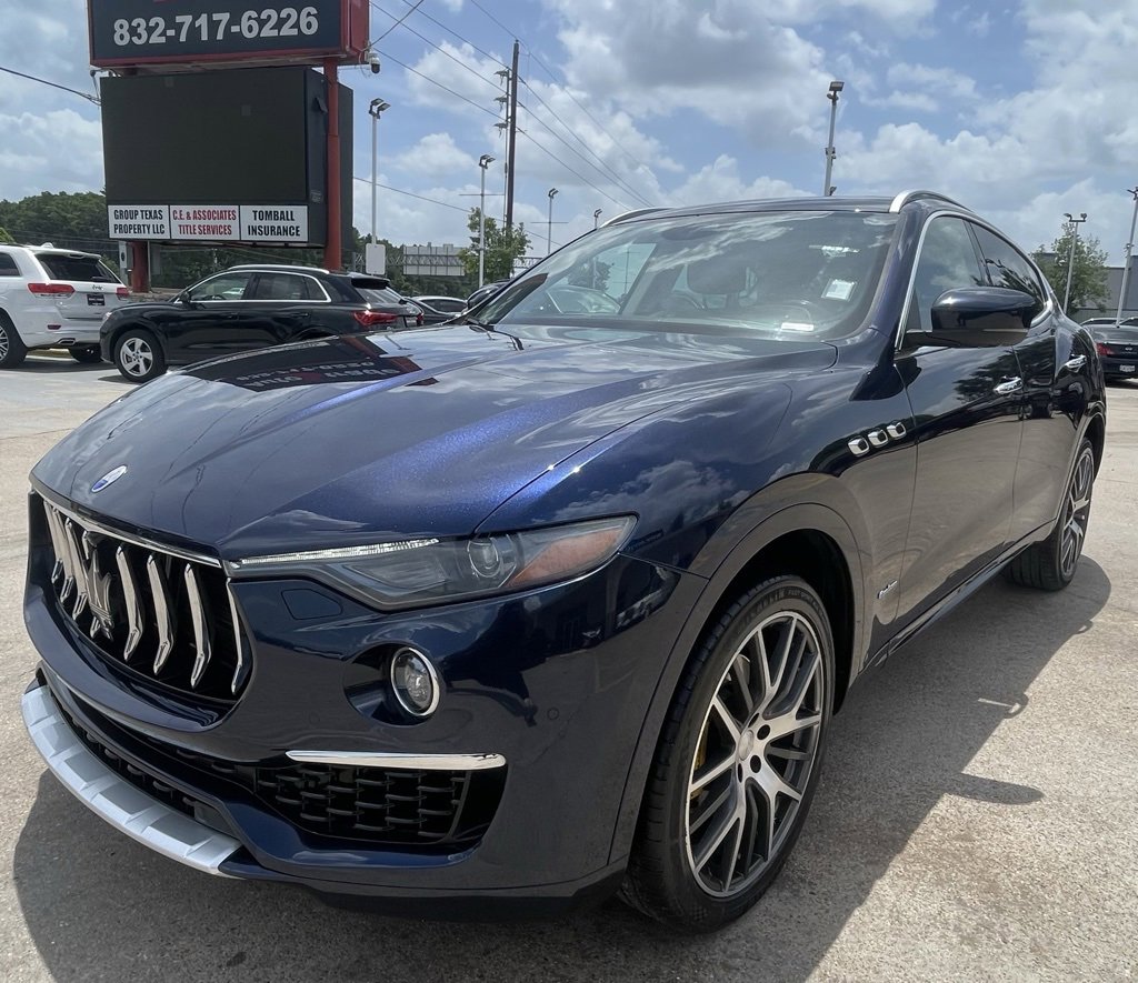 Used 2019 Maserati Levante GranLusso image 4