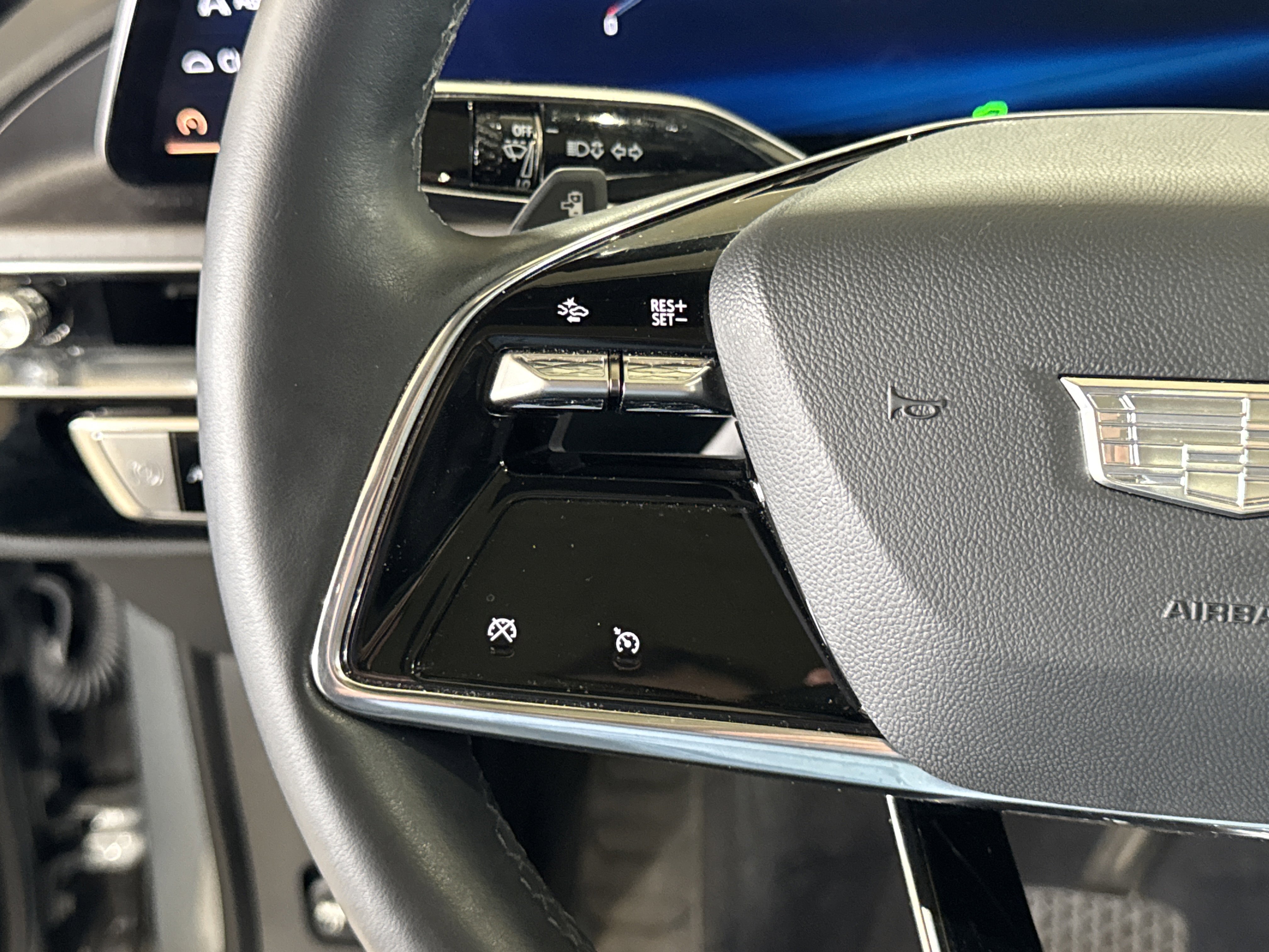 Used 2024 Cadillac Lyriq Tech w/ Driver Assist Package image 22