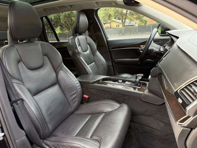 Used 2017 Volvo XC90 T6 Inscription w/ Vision Package image 11