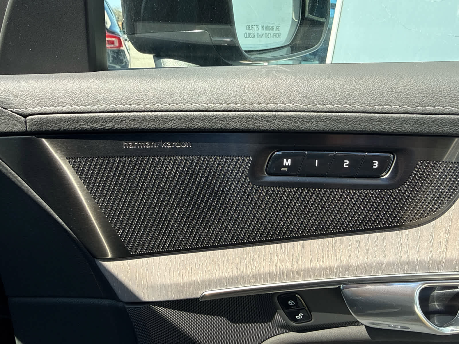 New 2026 Volvo XC90 T8 Ultra w/ Protection Package Premier AWD/4WD image 36