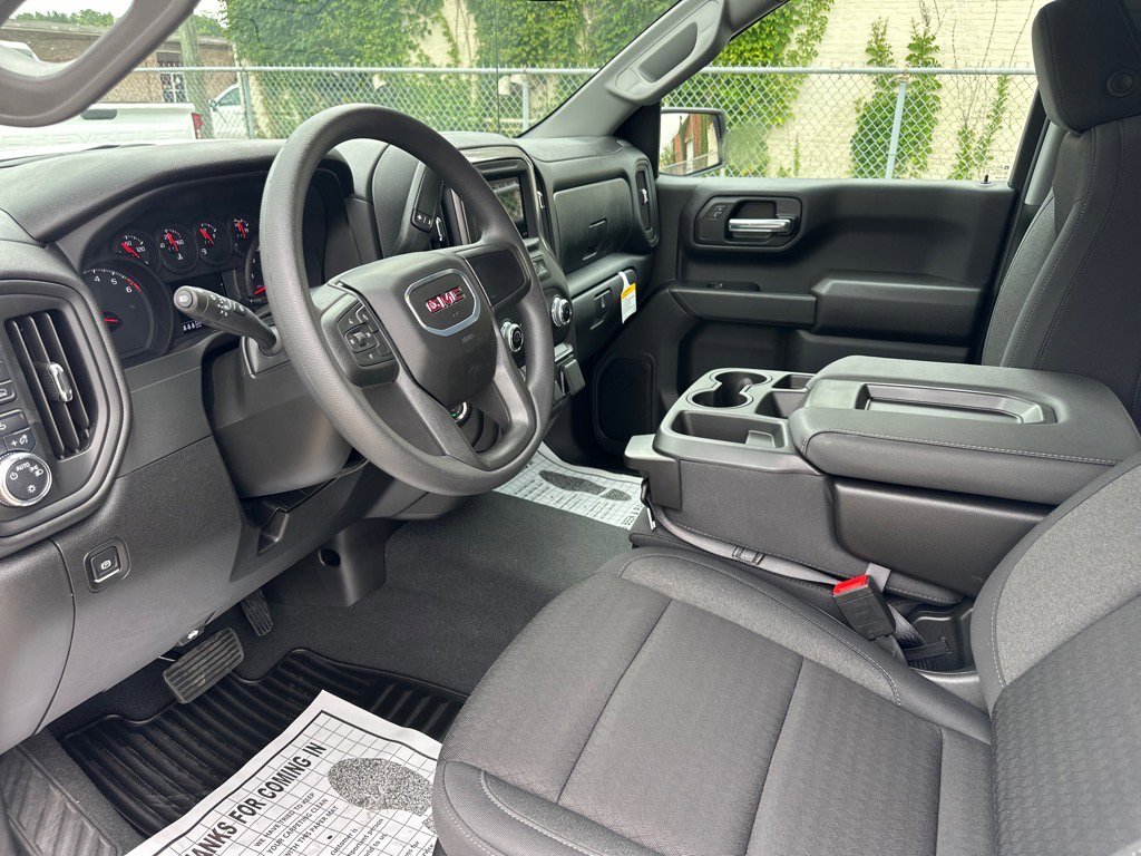 New 2025 GMC Sierra 1500 Pro w/ Graphite Edition image 9