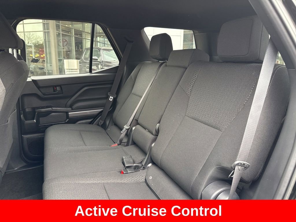Certified 2025 Toyota 4Runner SR5 AWD/4WD image 18