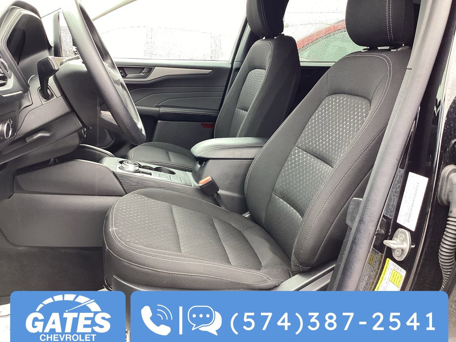 Used 2025 Ford Escape Active AWD/4WD image 12