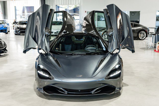 Used 2018 McLaren 720S Performance image 9