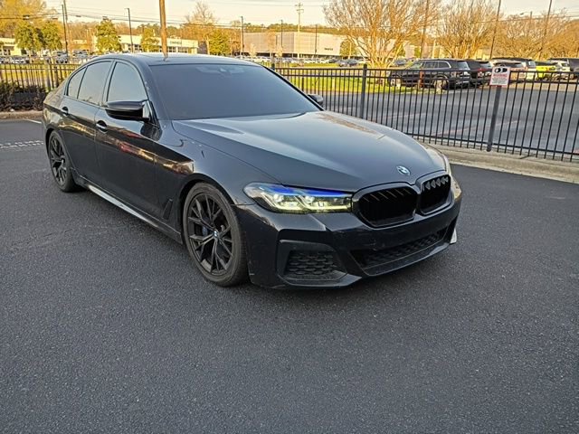Used 2021 BMW 530i xDrive w/ M Sport Package image 3