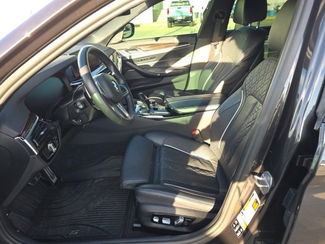 Used 2020 BMW M550i xDrive w/ Executive Package image 10